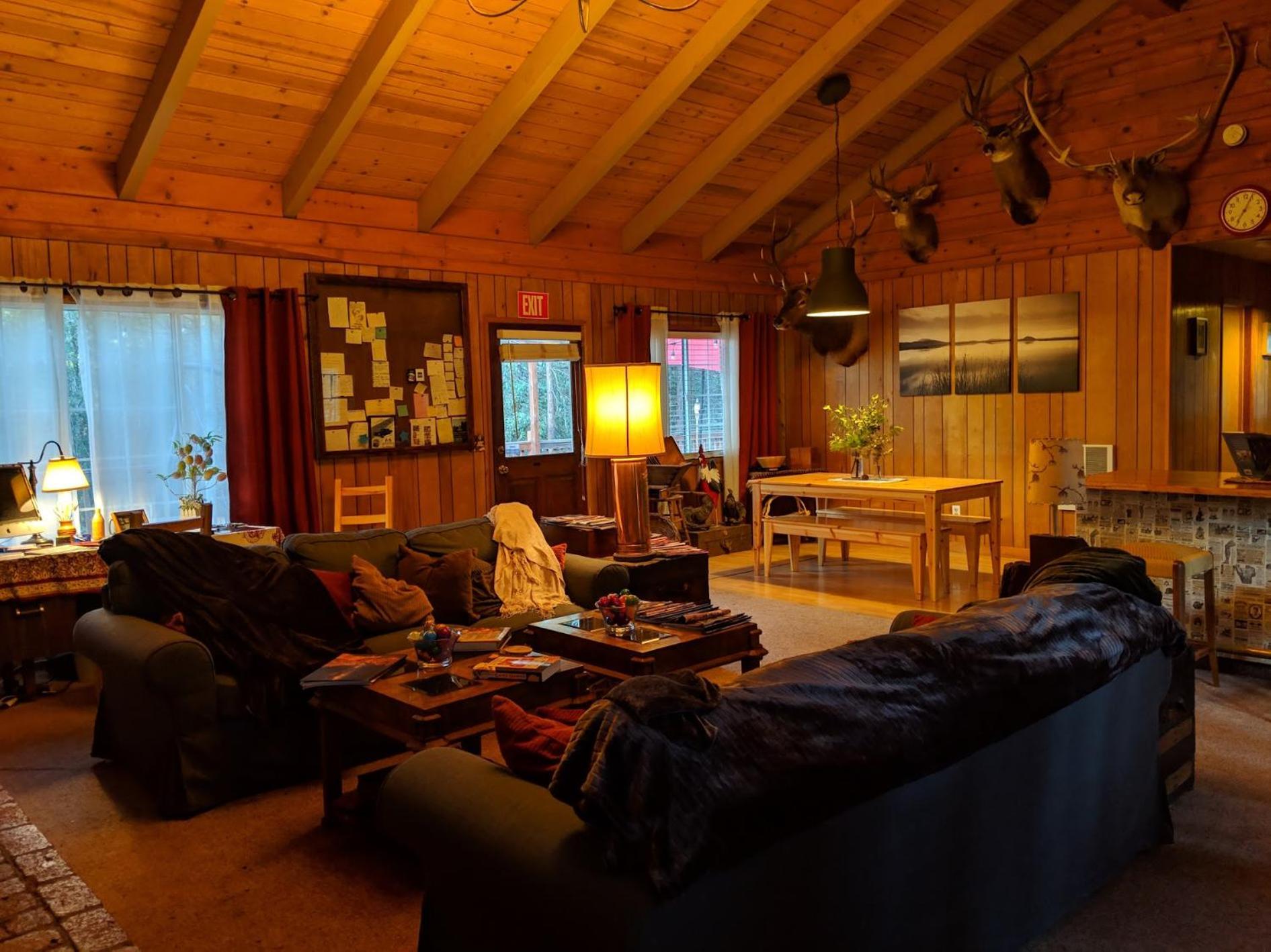 The Red Rooster Lodge Султервілл Екстер'єр фото
